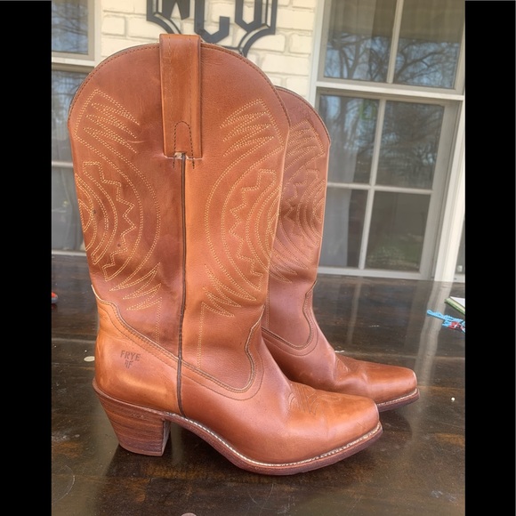 Frye Shoes - Womens Frye cowboy boots